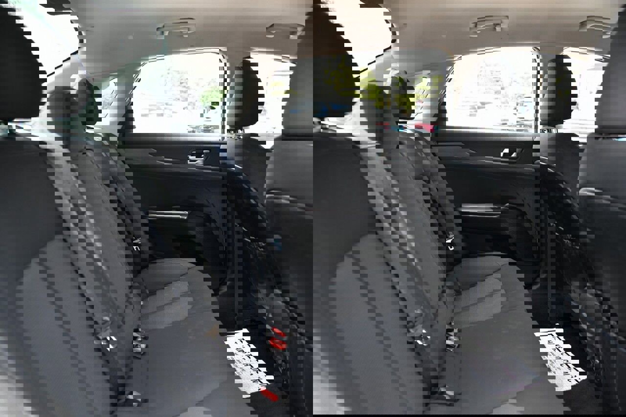 Used 2023 Kia K5 LXS image 14