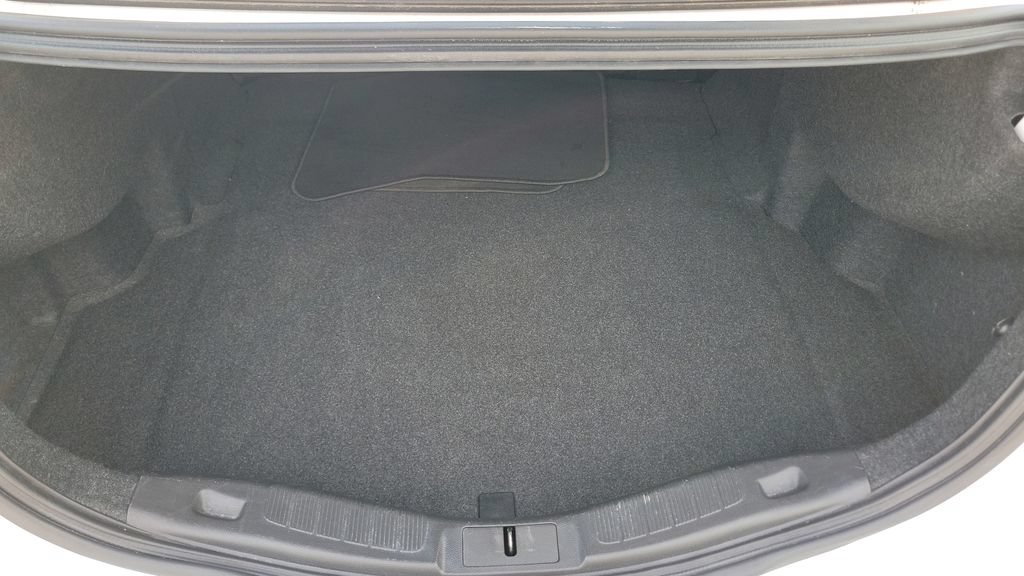 Used 2014 Ford Fusion SE FWD image 9