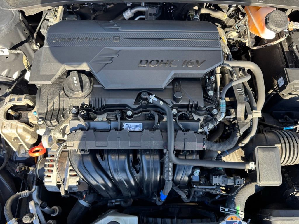 Used 2022 Hyundai Elantra SEL image 38