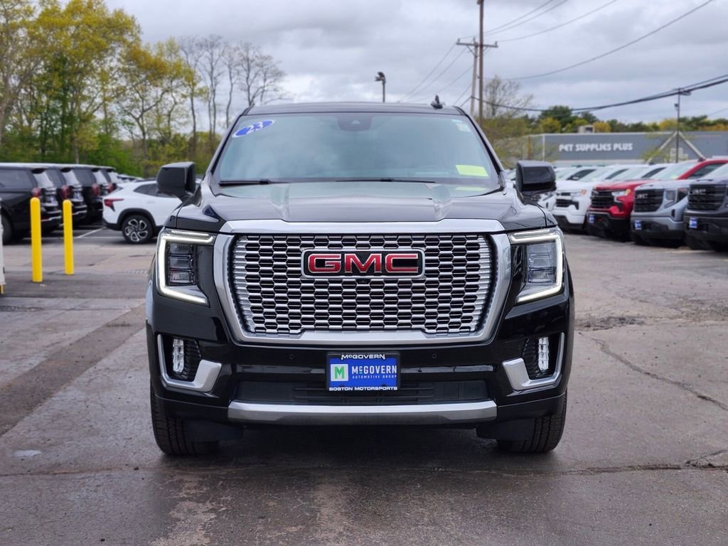 Used 2023 GMC Yukon Denali w/ LPO, Floor Liner Package AWD/4WD image 8