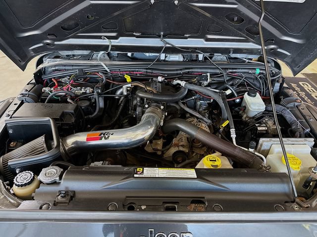 Used 2010 Jeep Wrangler Unlimited Sport AWD/4WD image 25