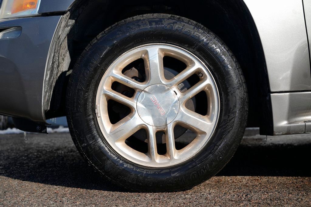 Used 2009 GMC Envoy Denali w/ Sun And 6-Disc Cd Package image 13