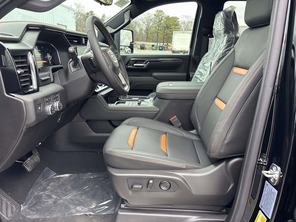 New 2026 GMC Sierra 3500 AT4 w/ AT4 Premium Plus Package image 9