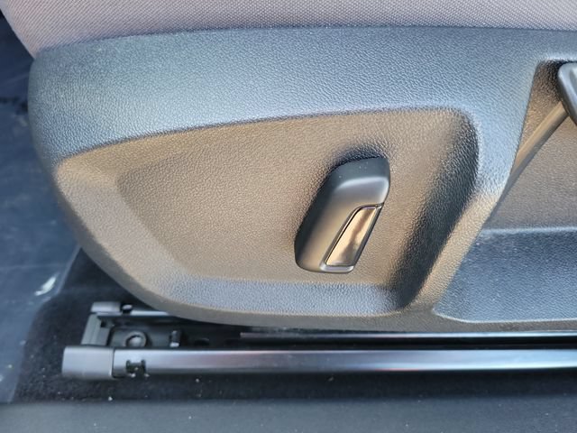Certified 2022 Volkswagen ID.4 Pro AWD/4WD image 17