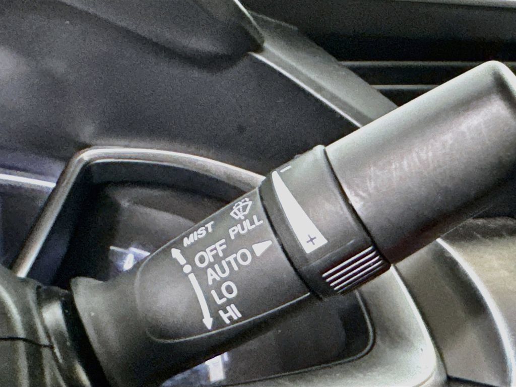 Used 2018 Honda Civic Touring image 14
