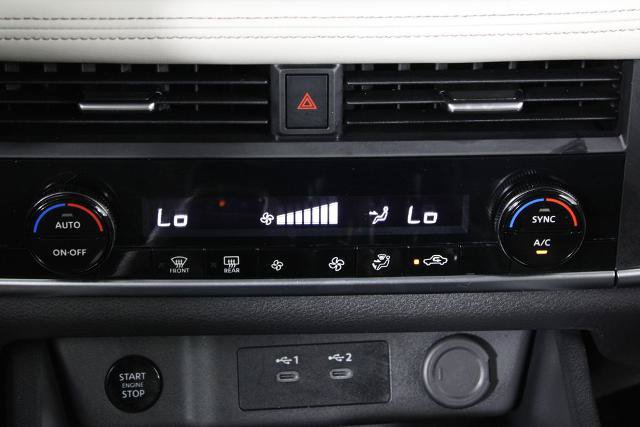Certified 2024 Nissan Rogue SV FWD image 22