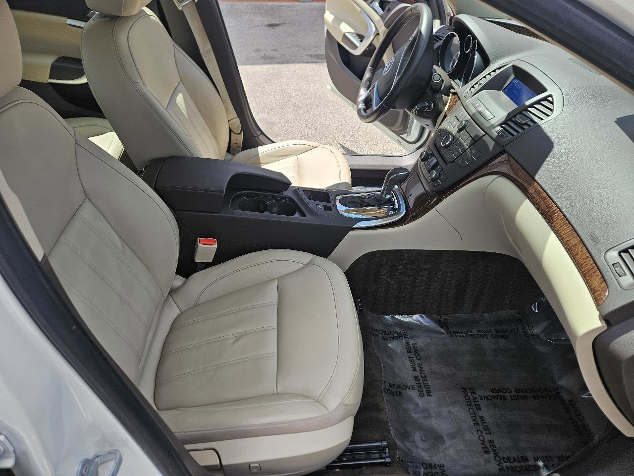 Used 2012 Buick Regal Leather FWD image 12