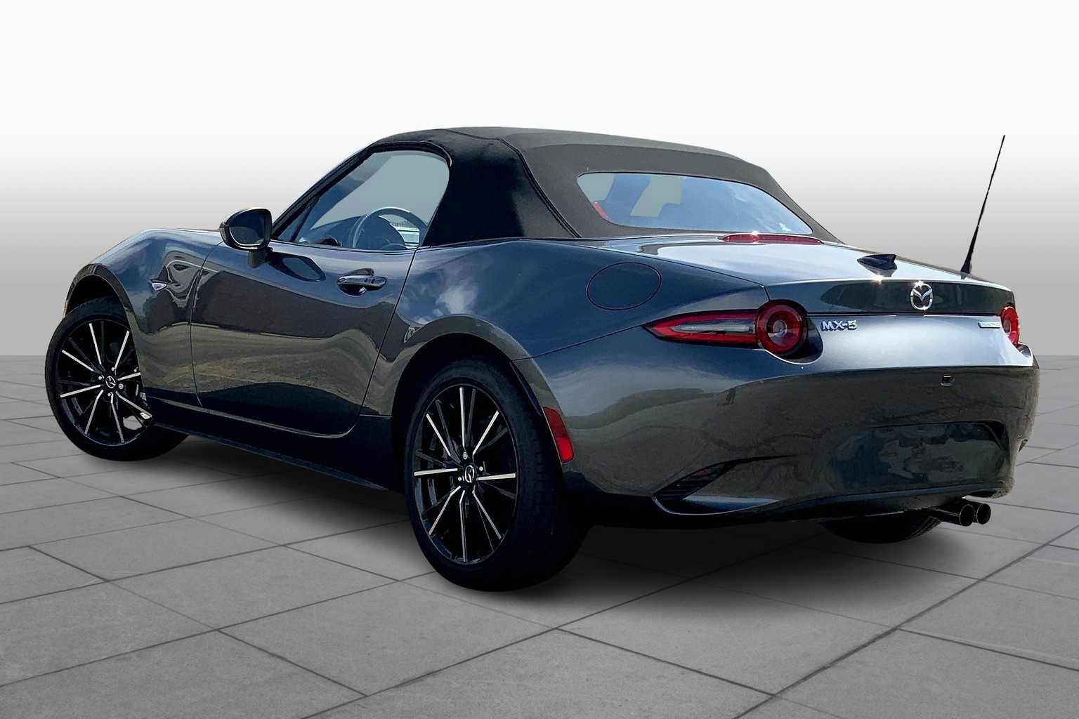 Used 2024 MAZDA MX-5 Miata Grand Touring w/ Weather Package RWD image 3