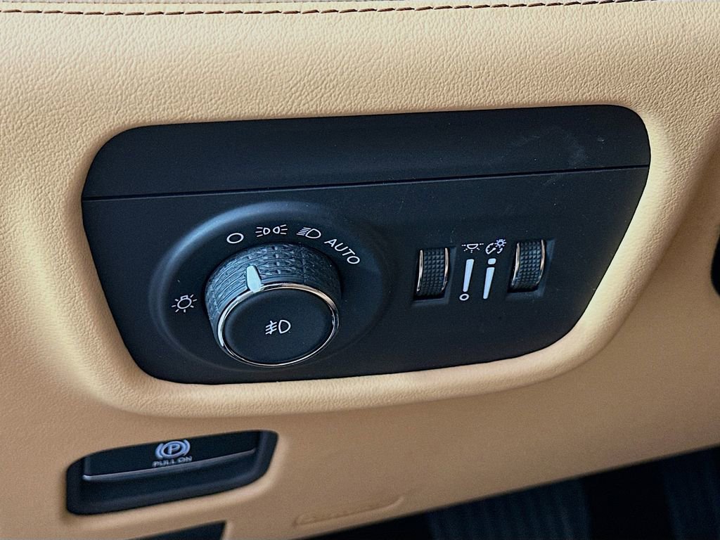Certified 2025 Jeep Grand Cherokee L Summit image 18