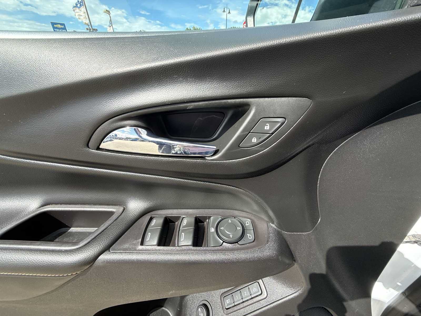 Certified 2020 Chevrolet Equinox Premier w/ Premier Redline Edition AWD/4WD image 22