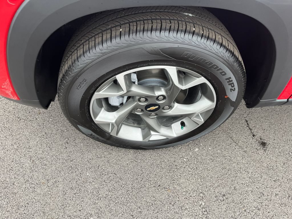 Used 2026 Chevrolet Trax LT w/ Driver Confidence Package FWD image 9