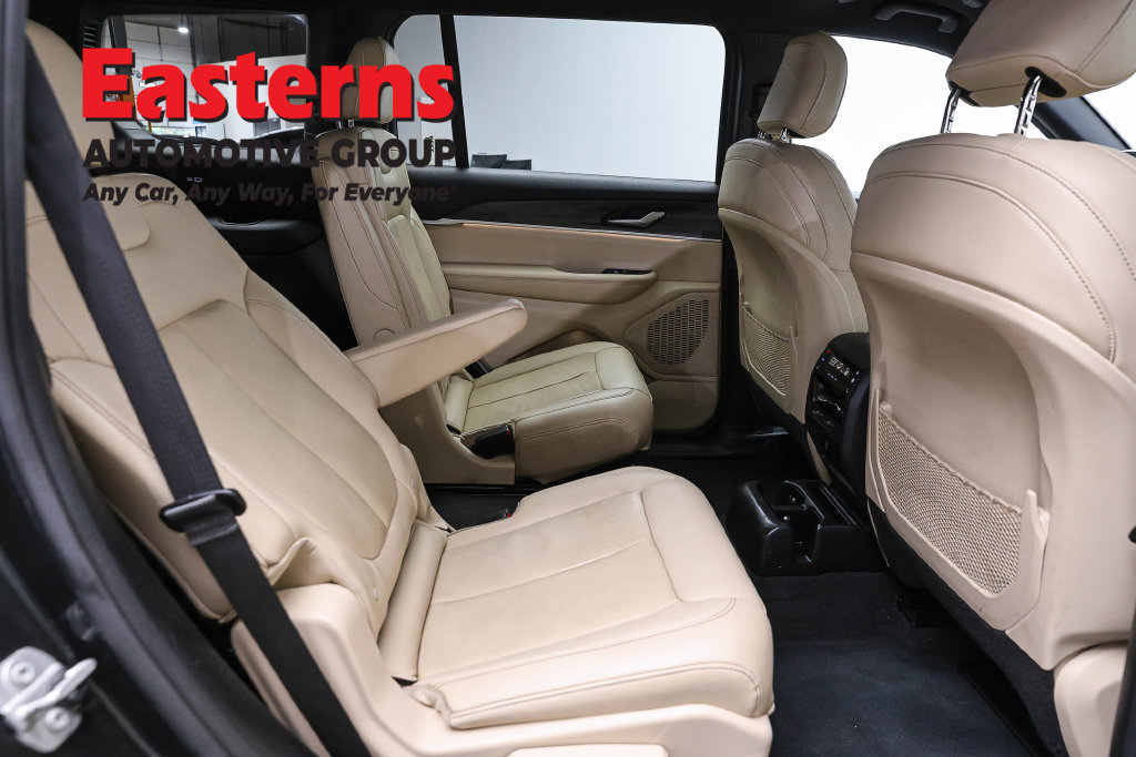 Used 2023 Jeep Grand Cherokee L Limited AWD/4WD image 26
