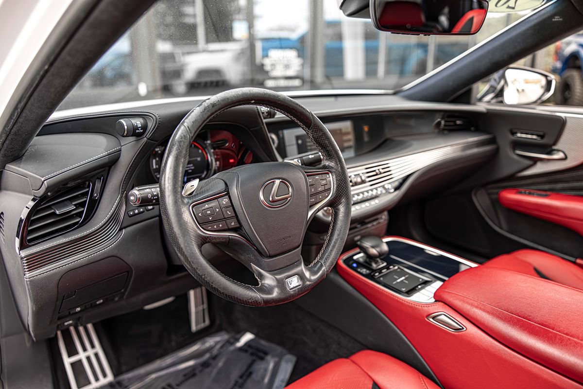 Used 2018 Lexus LS 500 F Sport w/ Accessory Package (Z1) image 20
