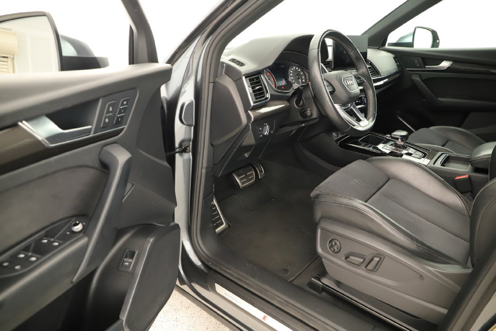 Certified 2022 Audi SQ5 Premium w/ Convenience Package AWD/4WD image 14
