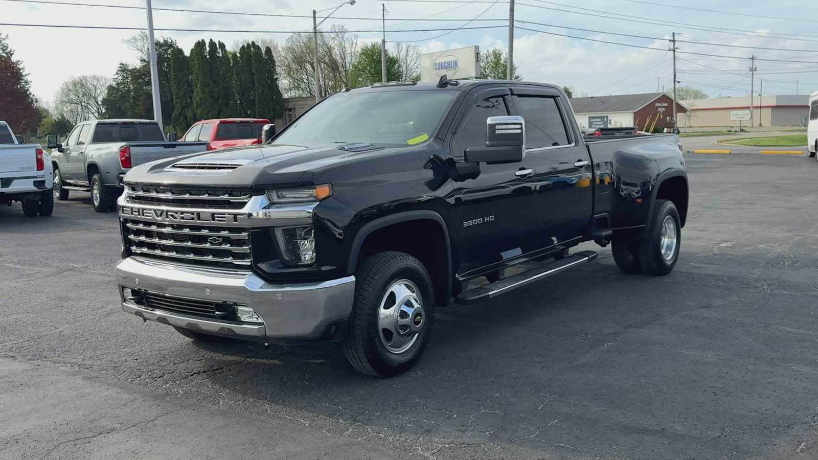 Certified 2020 Chevrolet Silverado 3500 LTZ w/ LTZ Plus Package AWD/4WD image 4