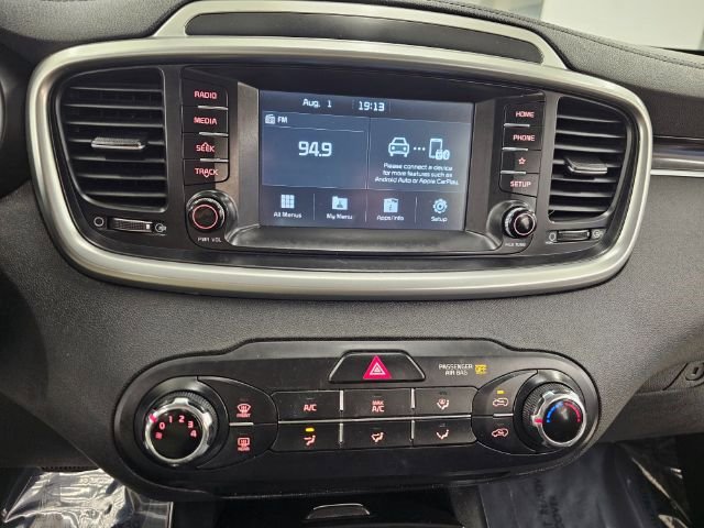 Used 2019 Kia Sorento AWD image 15