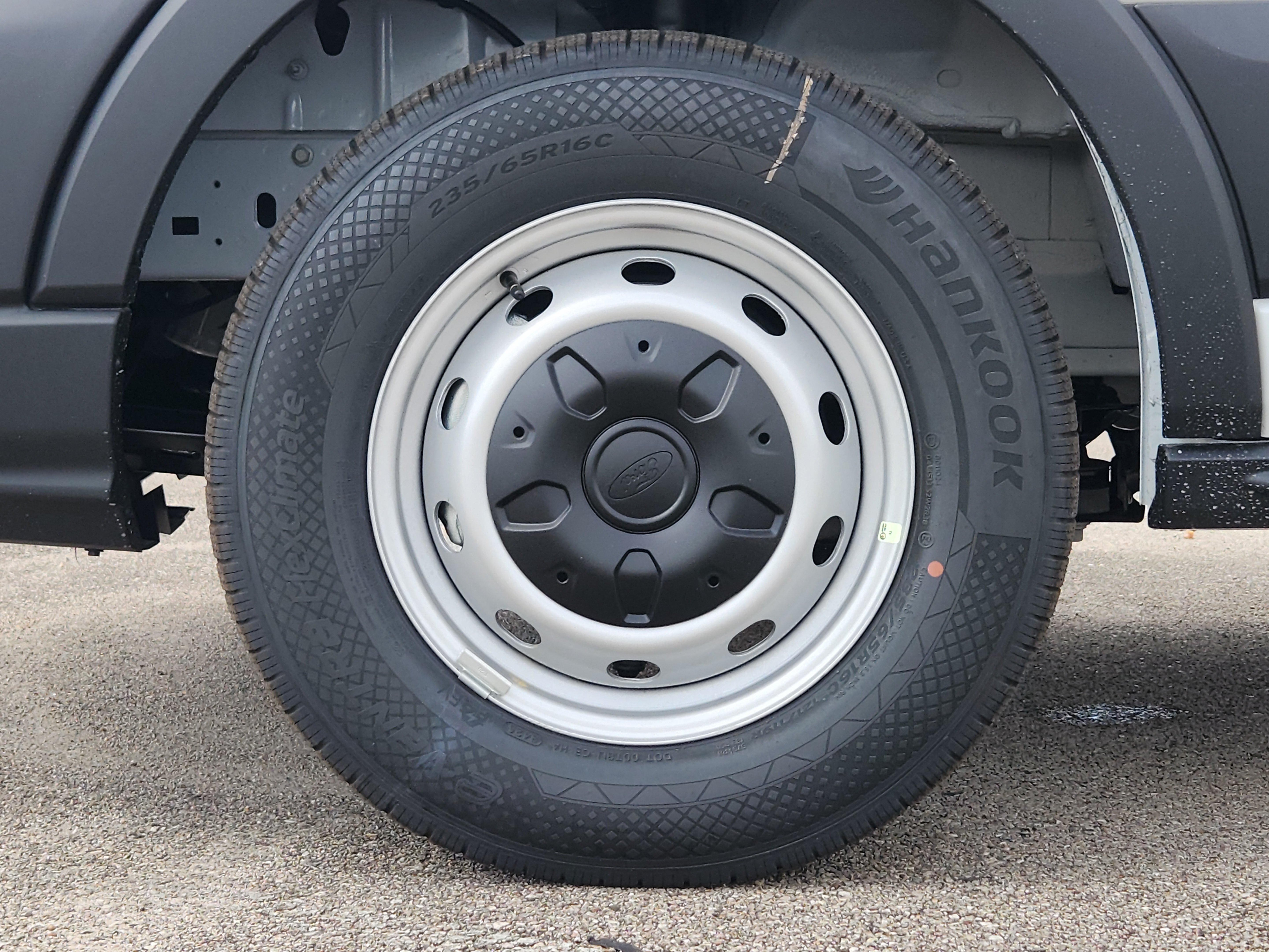 New 2027 Ford Transit 150 Low Roof w/ Load Area Protection Package RWD image 7