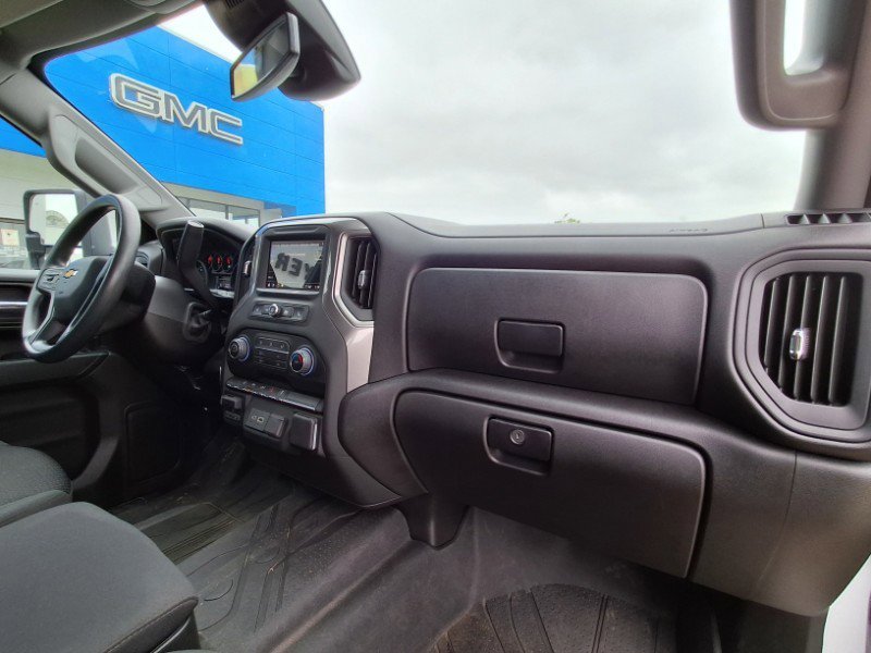Used 2025 Chevrolet Silverado 2500 W/T w/ WT/CX Safety Package AWD/4WD image 15