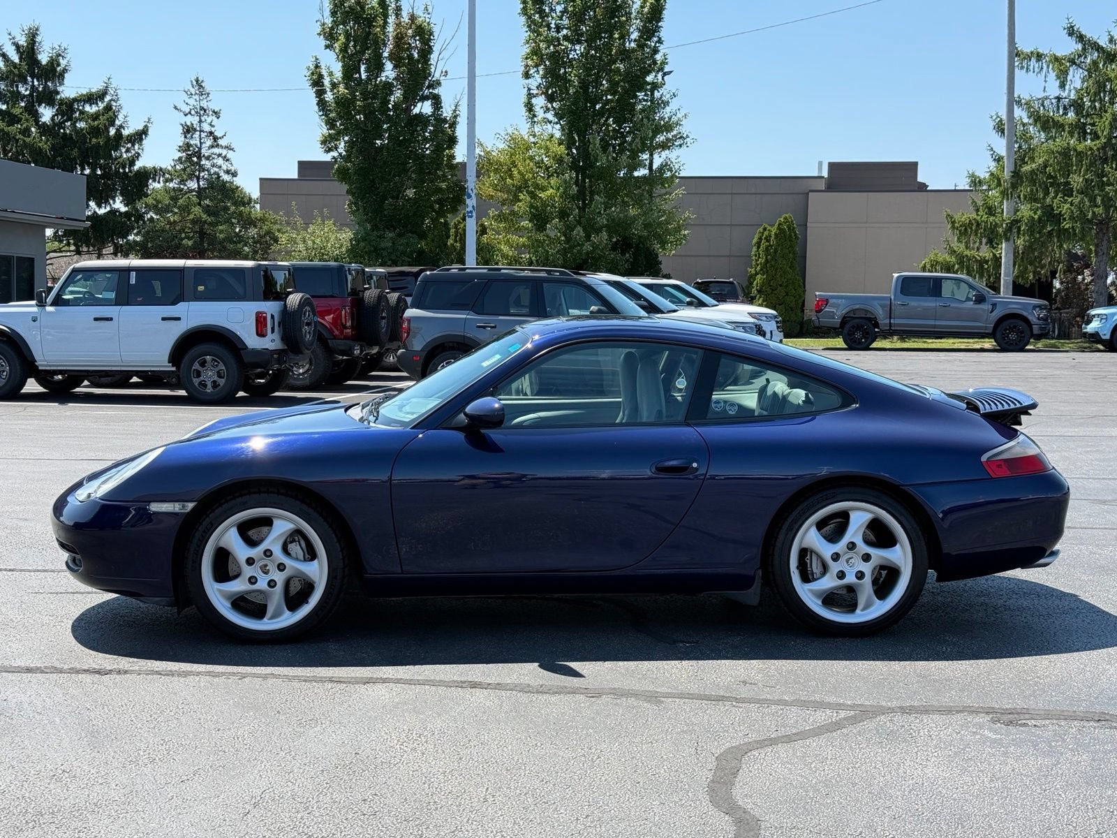 Used 2001 Porsche 911 Carrera RWD image 7