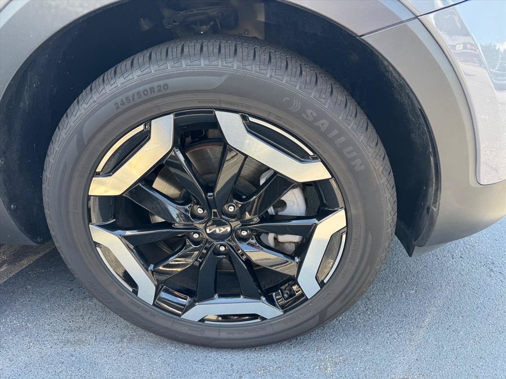 Certified 2023 Kia Telluride S w/ S Sunroof Package FWD image 2