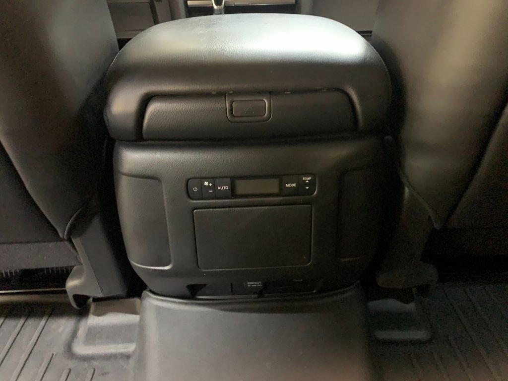 Used 2021 Nissan Armada SV w/ SV Appearance Package image 15