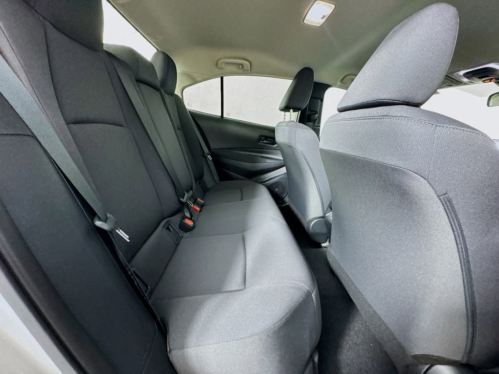 Used 2025 Toyota Corolla LE FWD image 28