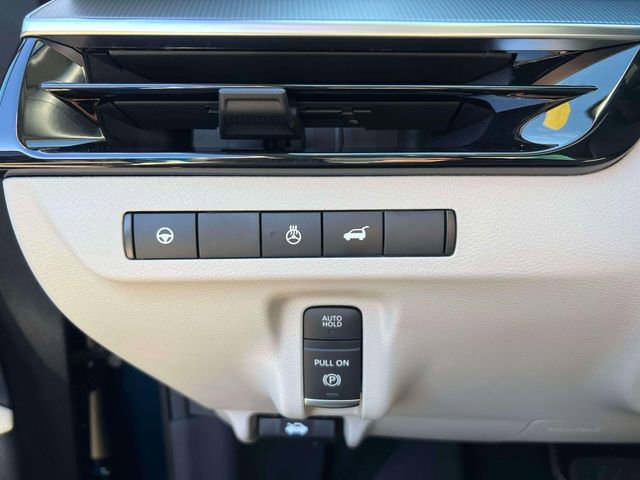 Used 2025 Nissan Murano SL AWD/4WD image 17