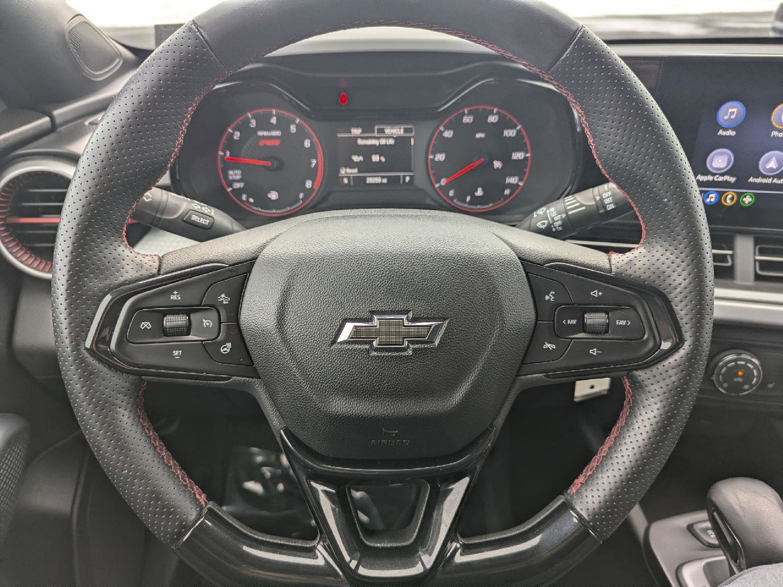 Certified 2024 Chevrolet Trax RS w/ Driver Confidence Package image 18