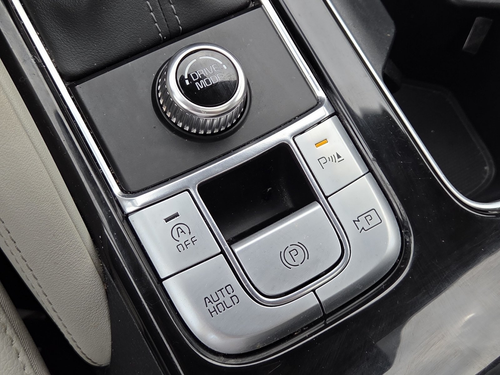 Used 2023 Kia Telluride SX FWD image 10