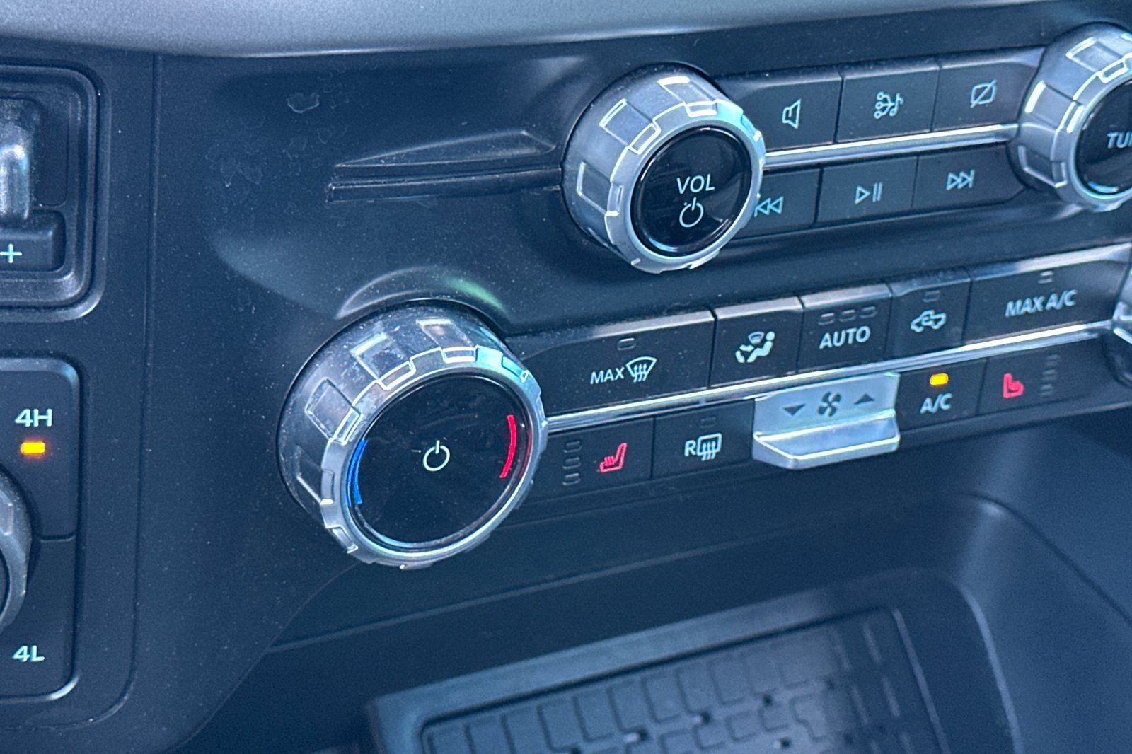 Used 2024 Ford F150 XLT w/ Equipment Group 302A MID image 28