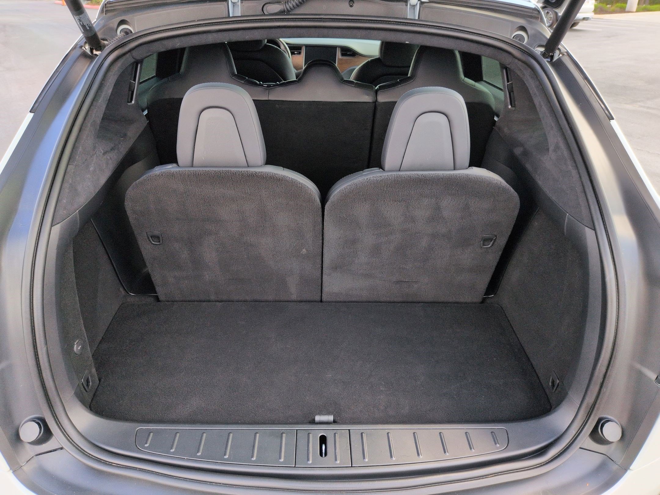 Used 2020 Tesla Model X Long Range image 33