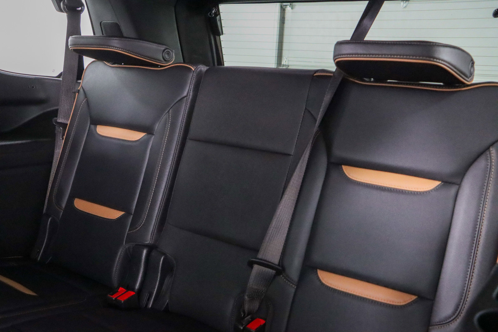 Used 2022 GMC Yukon AT4 AWD/4WD image 29