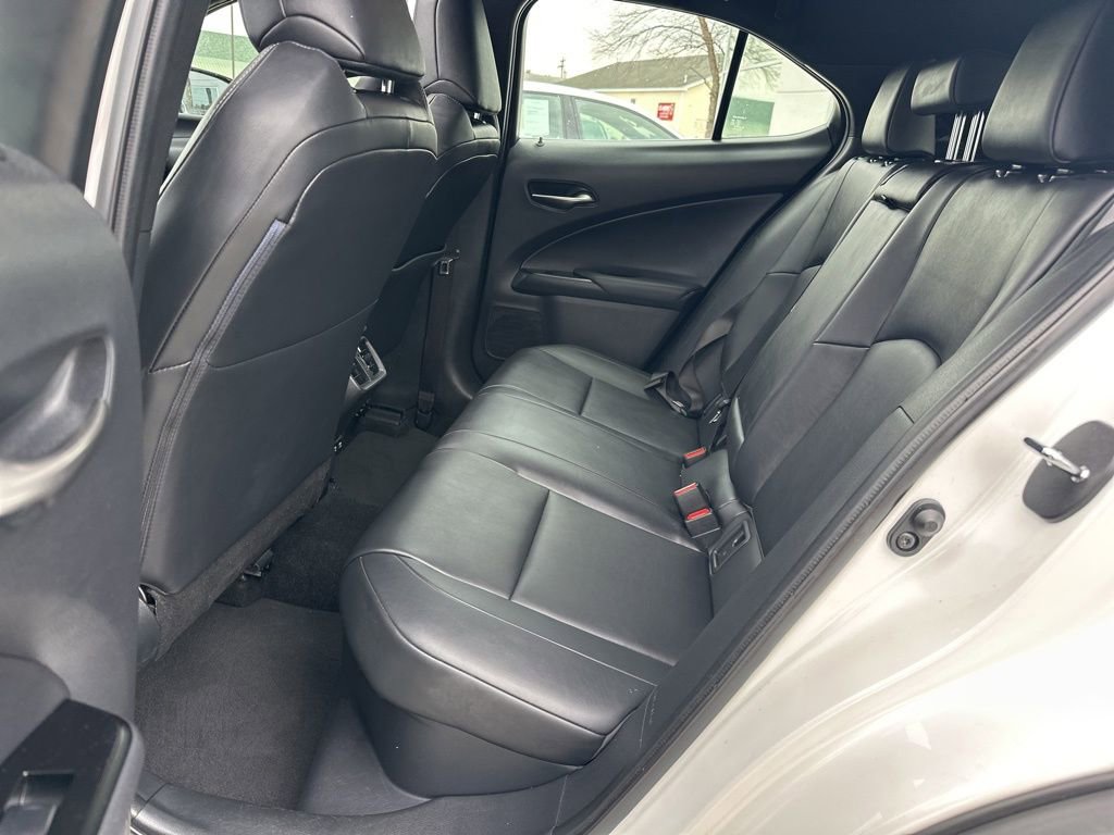 Used 2020 Lexus UX 250h w/ Premium Package image 33