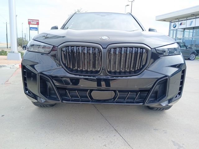 New 2026 BMW X5 sDrive40i image 2