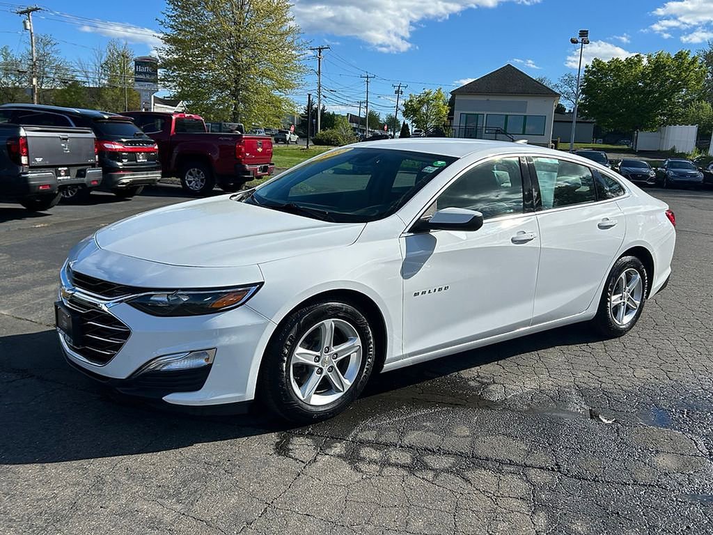 Used 2020 Chevrolet Malibu LS w/ Driver Confidence Package II FWD image 2