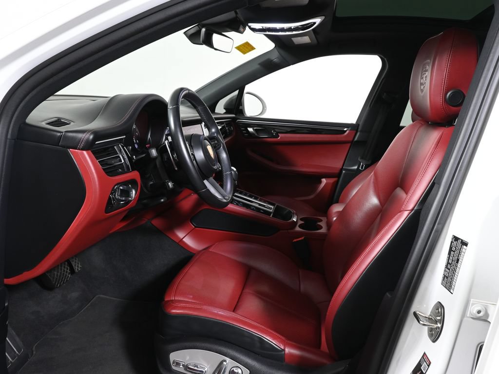 Used 2023 Porsche Macan Turbo AWD/4WD image 5