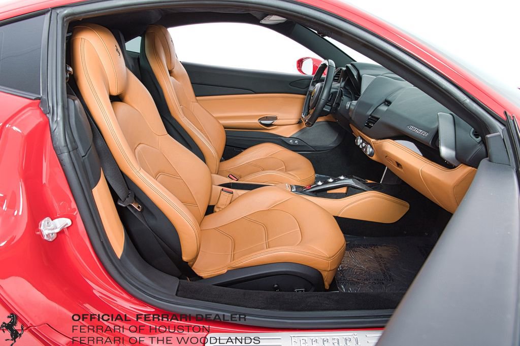 Used 2016 Ferrari 488 GTB image 13