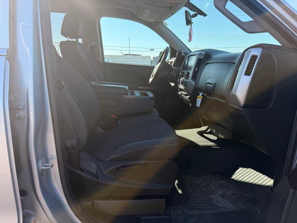 Used 2019 GMC Sierra 1500 SLE w/ SLE Value Package image 19