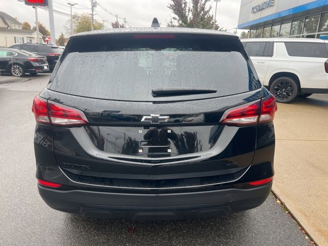 Used 2024 Chevrolet Equinox LS w/ LS Convenience Package image 5