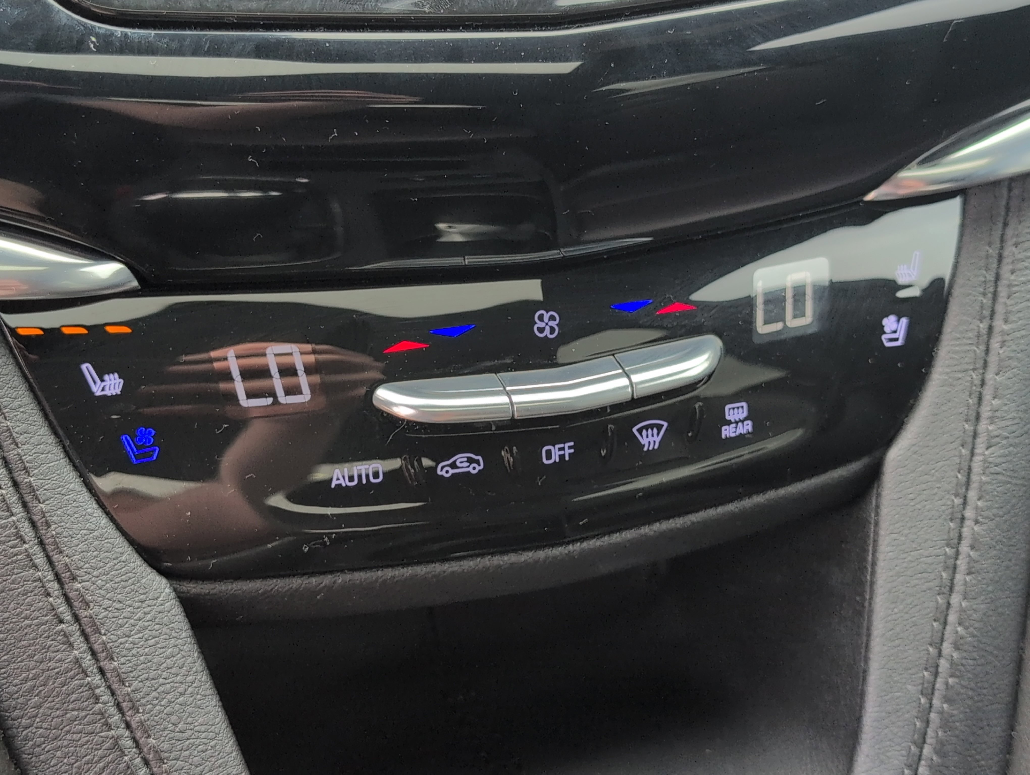 Certified 2023 Cadillac XT6 Premium Luxury w/ Technology Package image 20