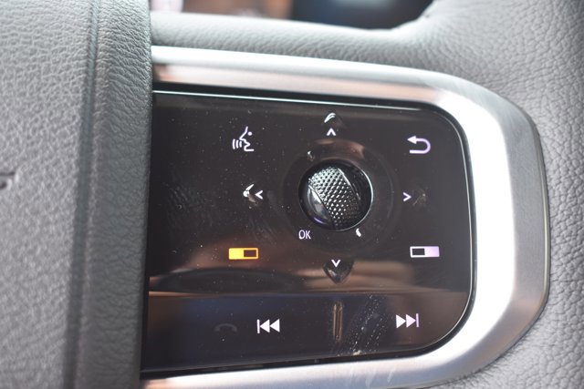 New 2026 Nissan Armada SL w/ Captain's Chari Seat Package image 21