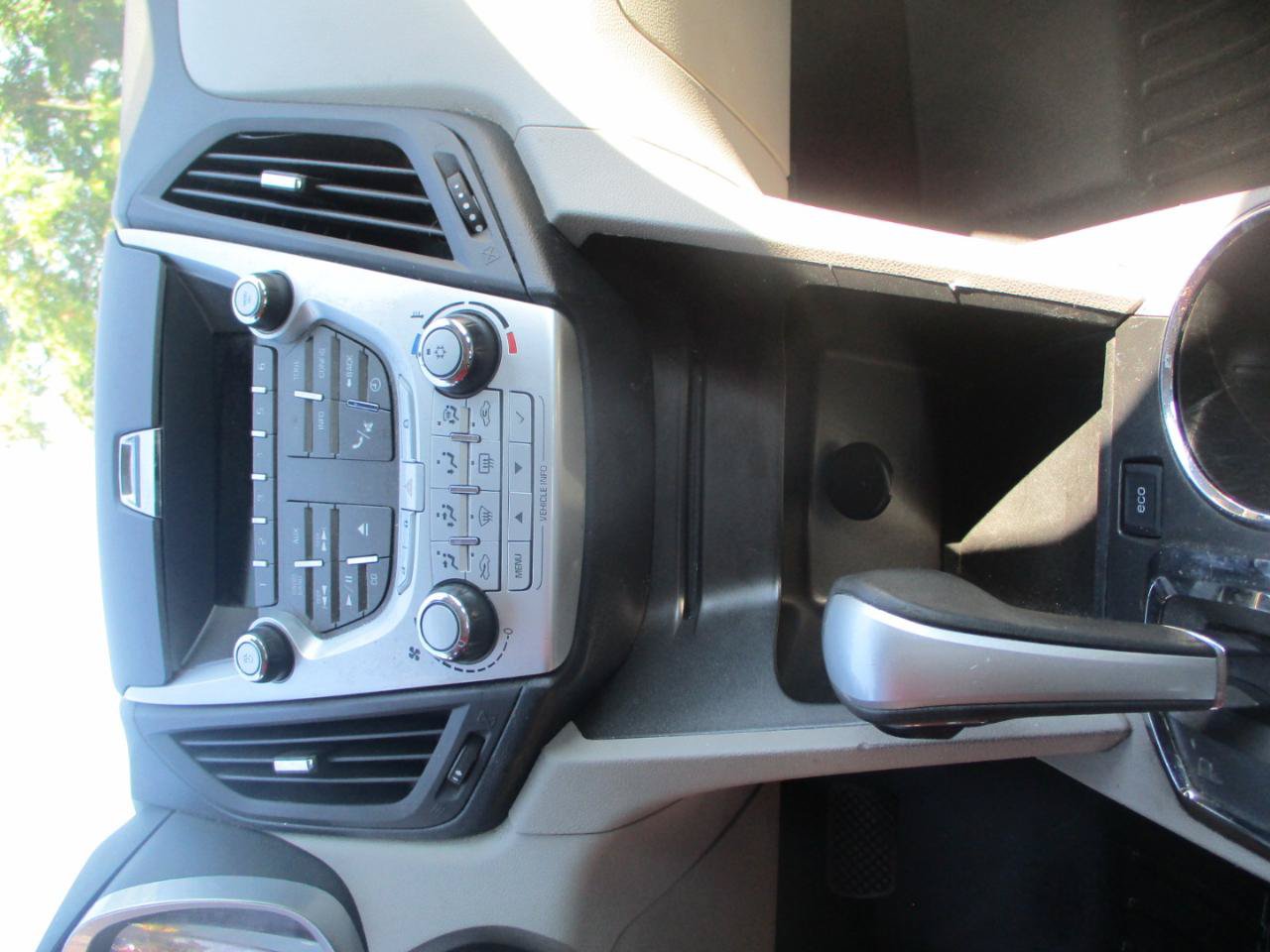 Used 2010 Chevrolet Equinox LS FWD image 11