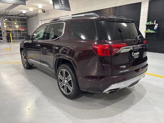 Used 2017 GMC Acadia Denali w/ Technology Package FWD image 3