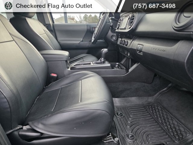 Used 2016 Toyota Tacoma SR image 39