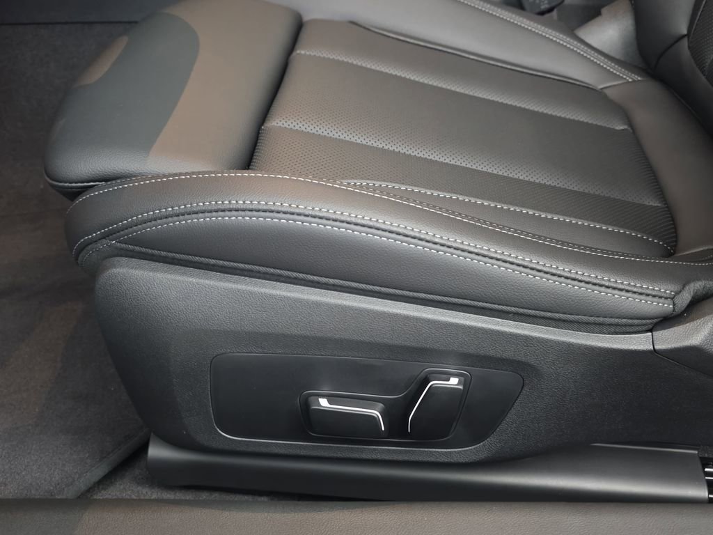 New 2026 BMW M240i xDrive Coupe w/ Premium Package image 27