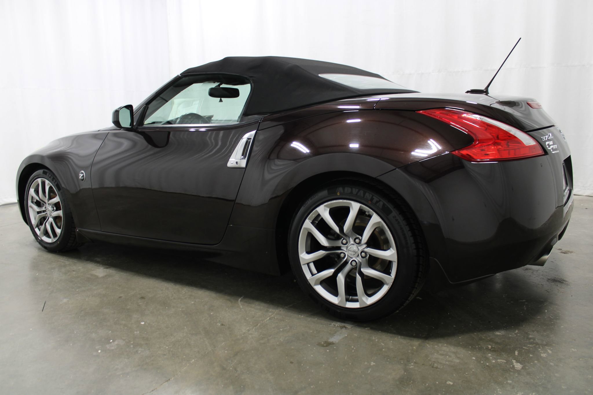 Used 2012 Nissan 370Z Roadster RWD image 8