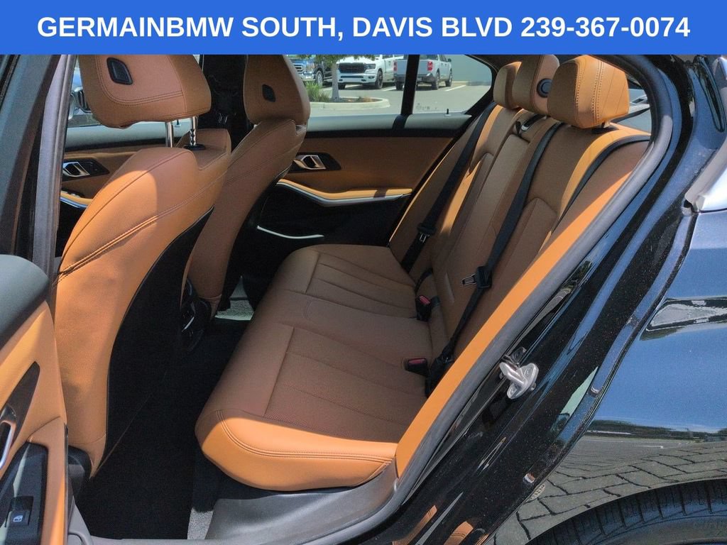 Certified 2025 BMW 330i xDrive Sedan w/ Premium Package AWD/4WD image 16