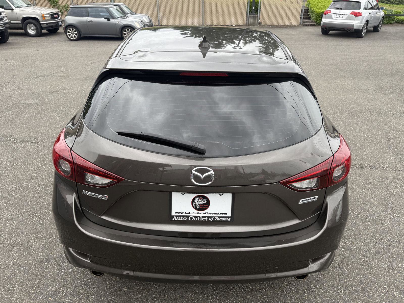 Used 2017 MAZDA MAZDA3 Grand Touring image 13
