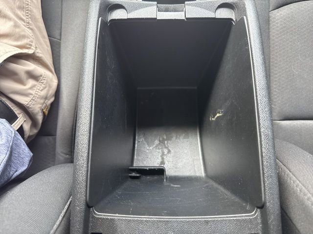 Used 2021 Chevrolet Malibu LT FWD image 25