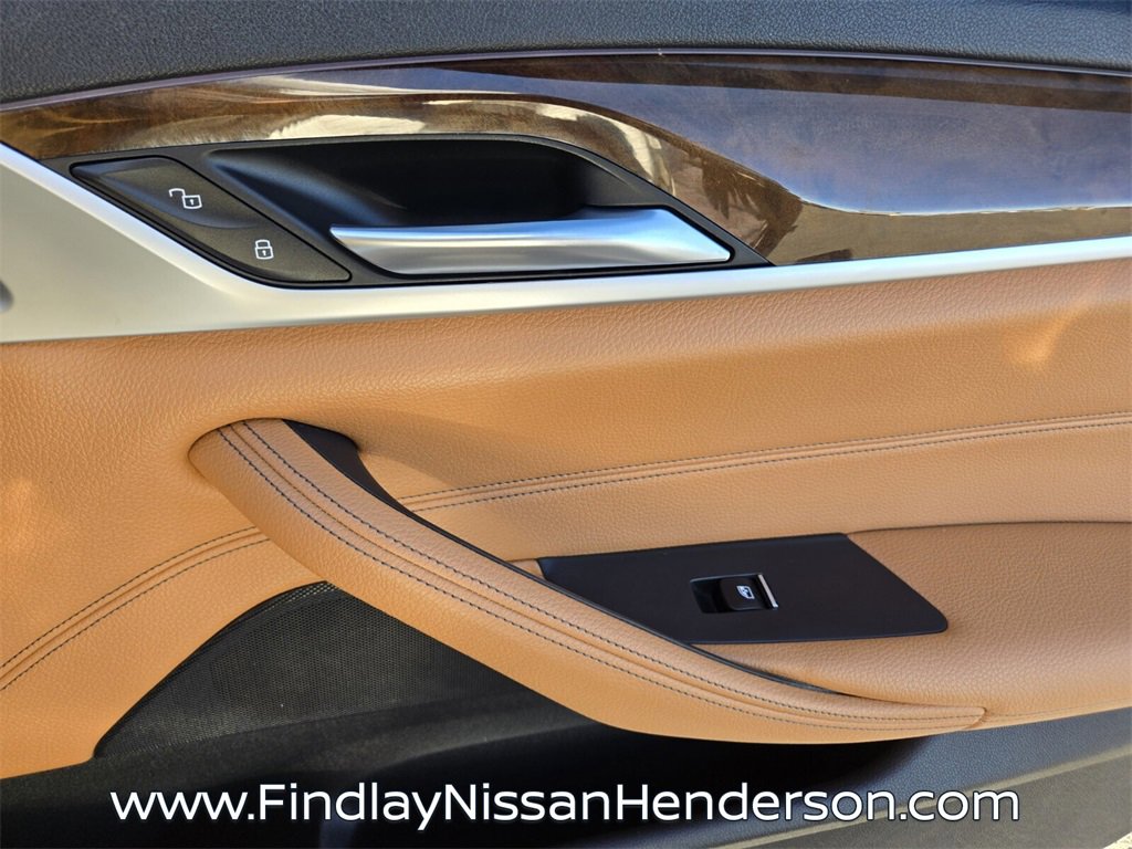 Used 2019 BMW 540i w/ Convenience Package image 18